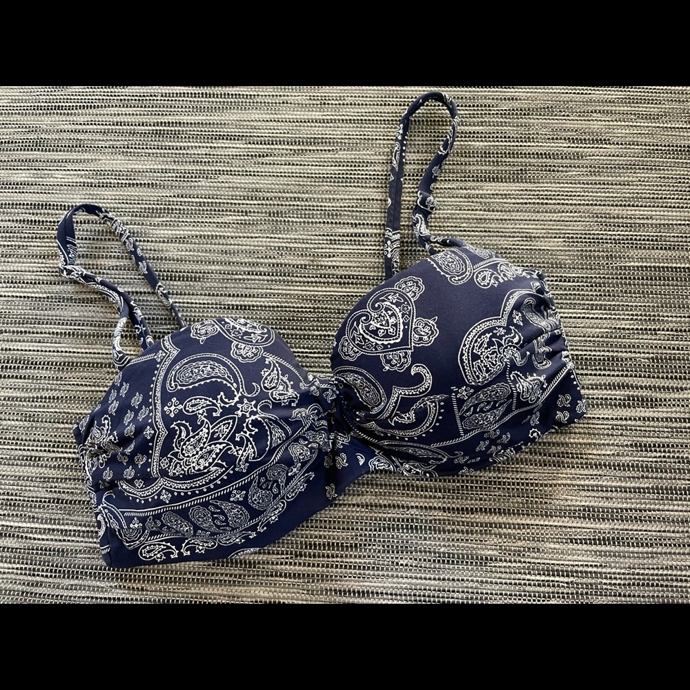 H&M bandana underwire bikini top size 36c